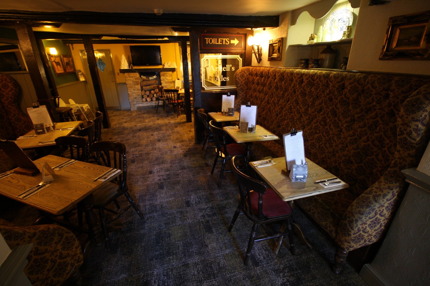 The Kings Arms, Chipping Norton accommodation/sky-sports/Cotswolds