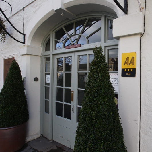 List 105+ Pictures lansdowne+strand+hotel+calne+united+kingdom Latest