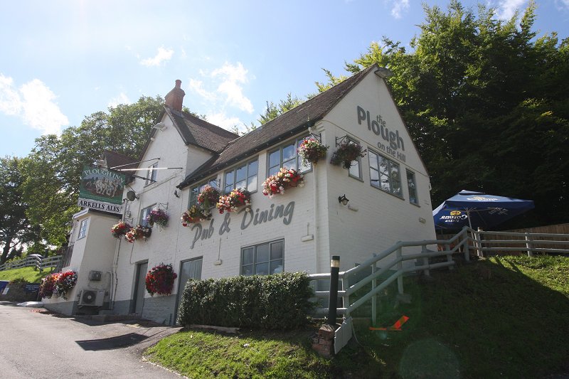 PloughontheHill, Swindon pub food/Sundaylunch/pub garden, Jn15 M4