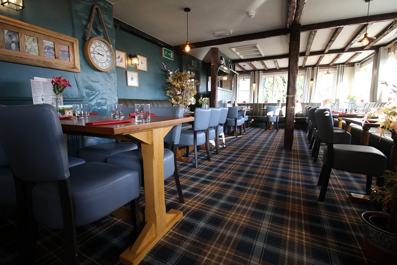 PloughontheHill, Swindon pub food/Sundaylunch/pub garden, Jn15 M4